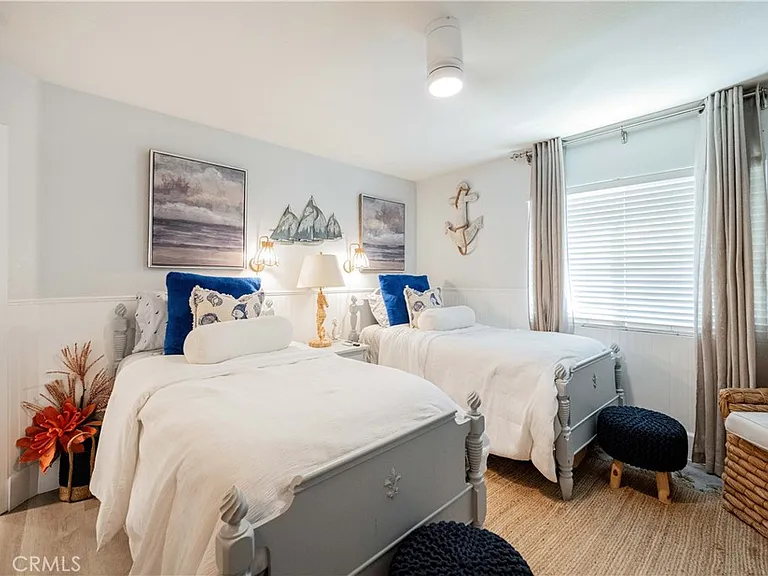 68 Corniche Dr #B — Photo 27