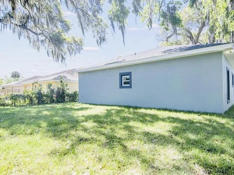 617 Holmes Ave — Photo 3