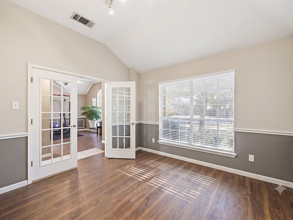 1st image of 3509 Almond Ln
