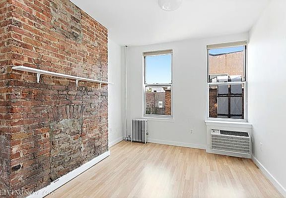 5th image of 764 Manhattan Ave APT 3A