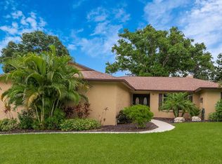 30 Sycamore Ct, Palm Harbor, FL 34683