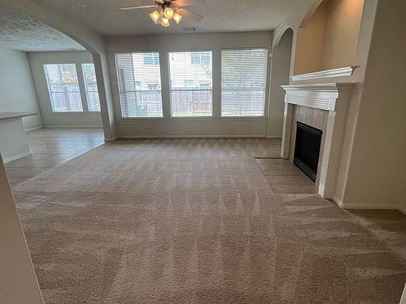 5th image of 34 S Burberry Park Cir