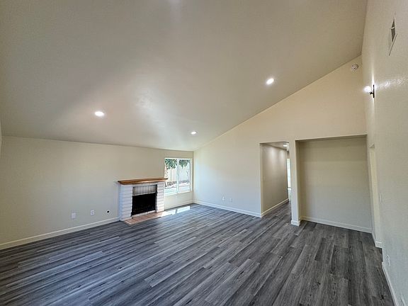 4th image of 916 Avenida Ysidora
