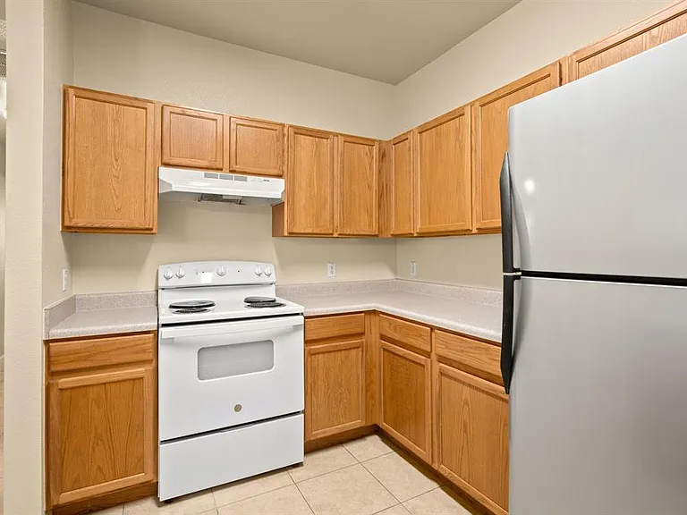 1225 Orchard Park Cir — Photo 10