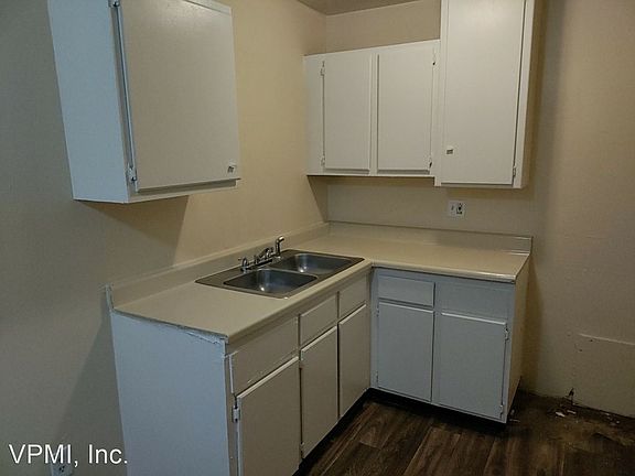 4th image of 757 N H St APT 43