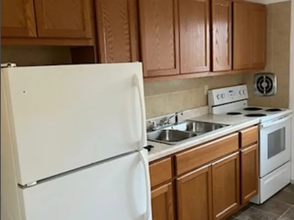 1545 W Main St APT A, Festus, MO 63028