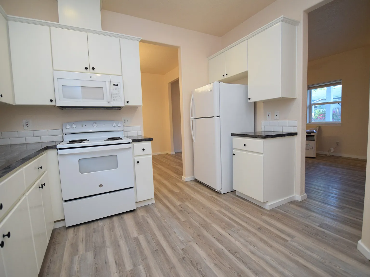 18528 SW McClarey Drive - 1 — Photo 4