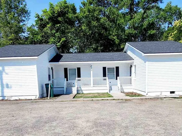 212 S Pinckney St, Timmonsville, SC 29161