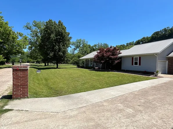 3582 Riverview Dr, Norfork, AR 72658