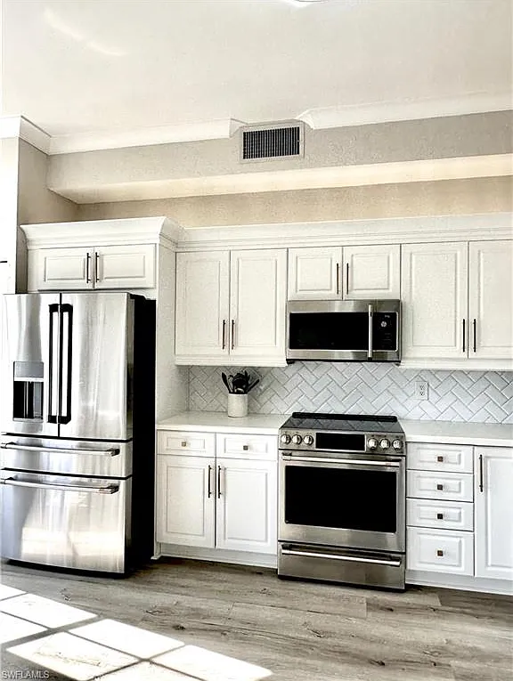 2 bed, 2.0 bath, 1511 sqft, $9,650 — Photo 4