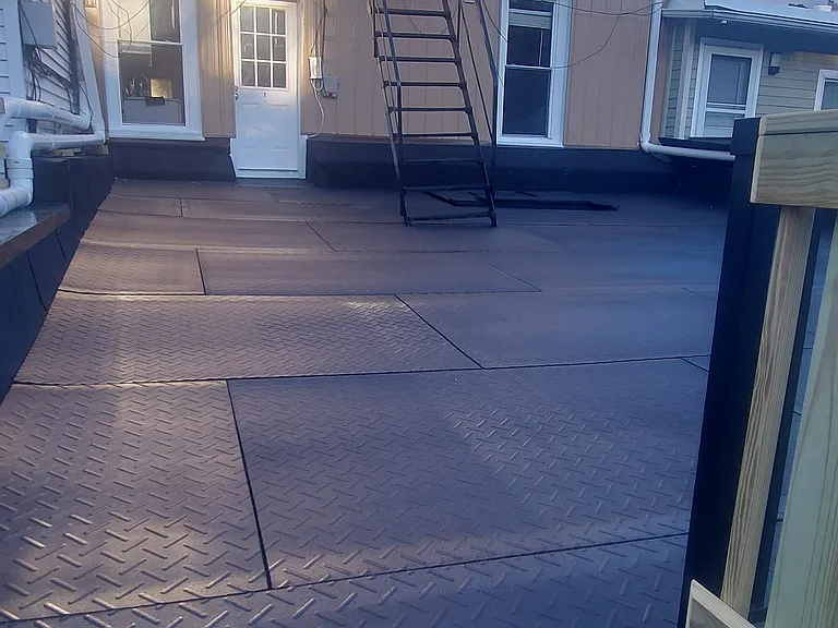 215 N Franklin St #2 — Photo 11