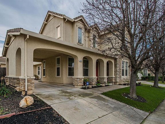 3rd image of 3356 Mas Amilos Way