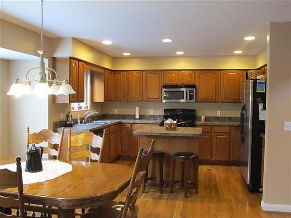 5th image of 8188 Jordan Valley Ct