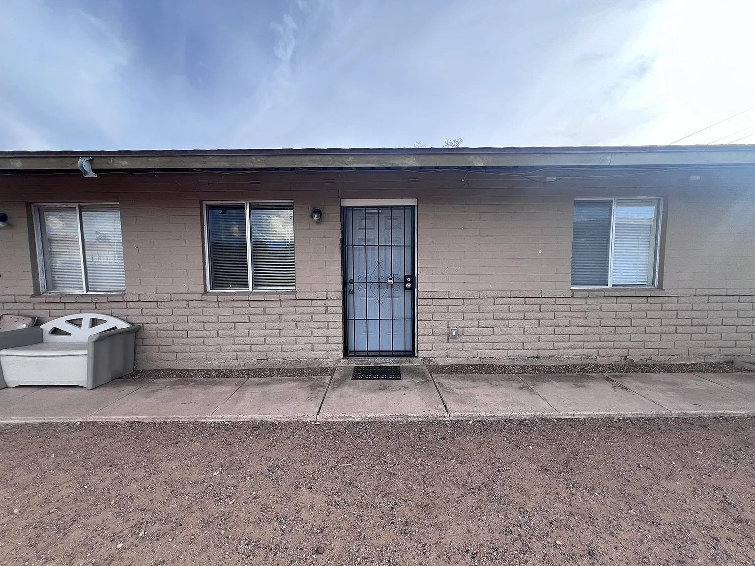 2 bed, 814 sqft, $1,100 — Photo 2