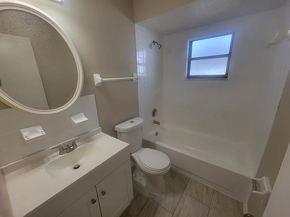 4th image of 5413 McLeod Dr
