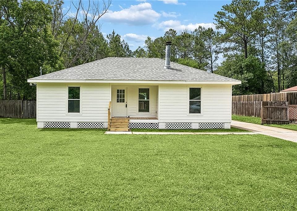 1st image of 26315 Sunrise Lake Dr