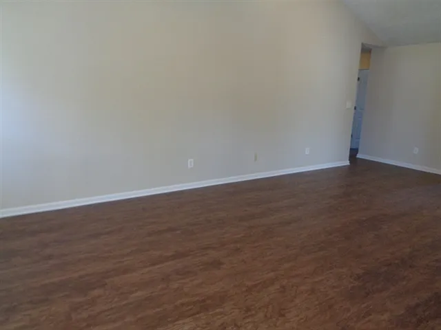 840 James Ridge Dr — Photo 4