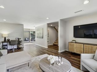 1055 Vanderbilt Way, Sacramento, CA 95825