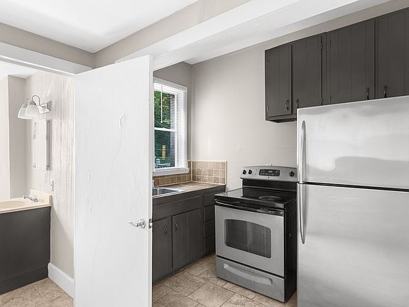 2nd image of 1619 16th Ave S #1632