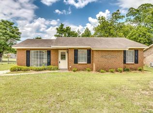 5741 Oak Ln, Millbrook, AL 36054