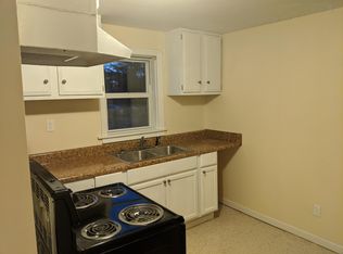 121 S 5th St APT A, Spring Lake, NC 28390
