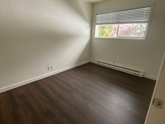 4th image of 2414 Kauffman Ave #2414