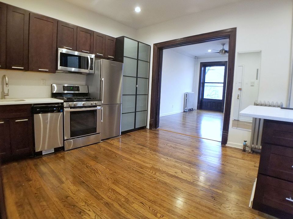 1st image of 515 Clinton Ave APT 11