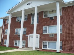 4337 Prescott Ave APT 2A, Lyons, IL 60534