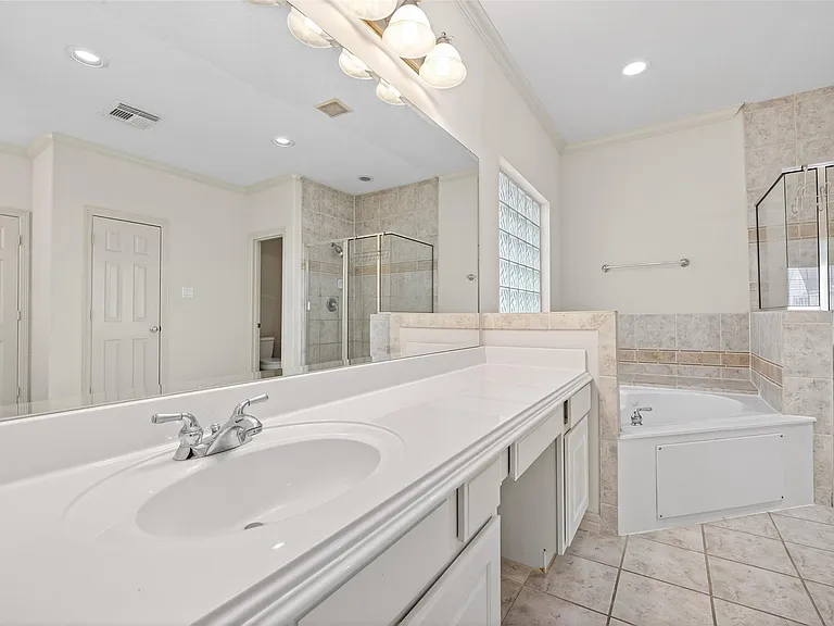 10134 Holly Chase Dr — Photo 29