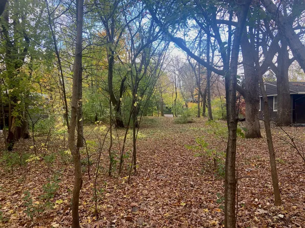 2146 Hoyt Ave W, Saint Paul, MN 55108