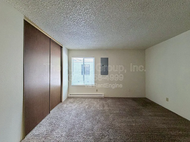 13325 SW 17th St — Photo 13