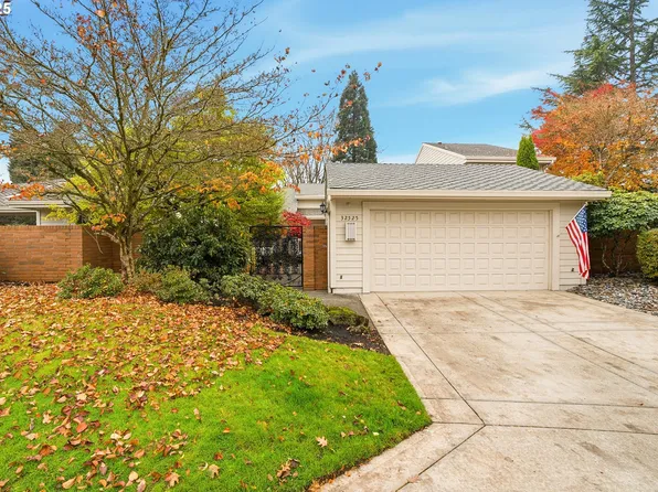 32525 SW Arbor Lake Dr, Wilsonville, OR 97070
