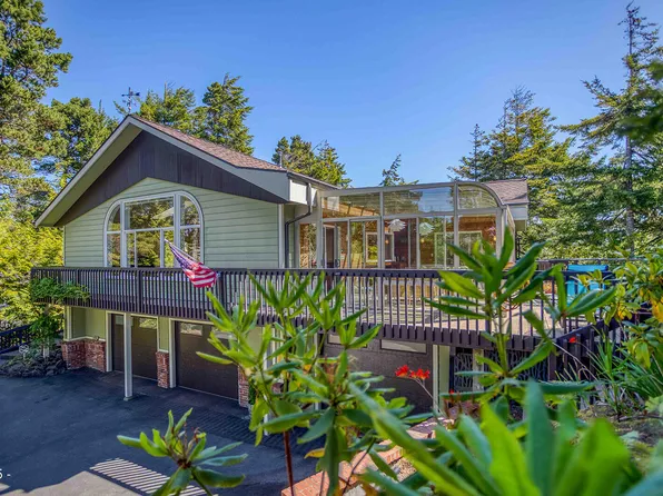 87942 Kelsie Way, Florence, OR 97439