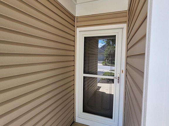 3rd image of 122 Galleon Dr