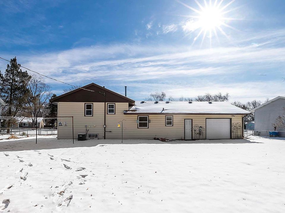 10572 Crooked Lake Blvd NW, Coon Rapids, MN 55433 | Zillow