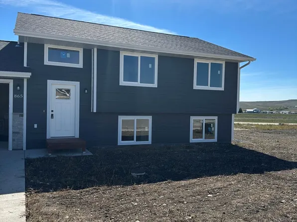 865 Bushnell Ct, Box Elder, SD 57719