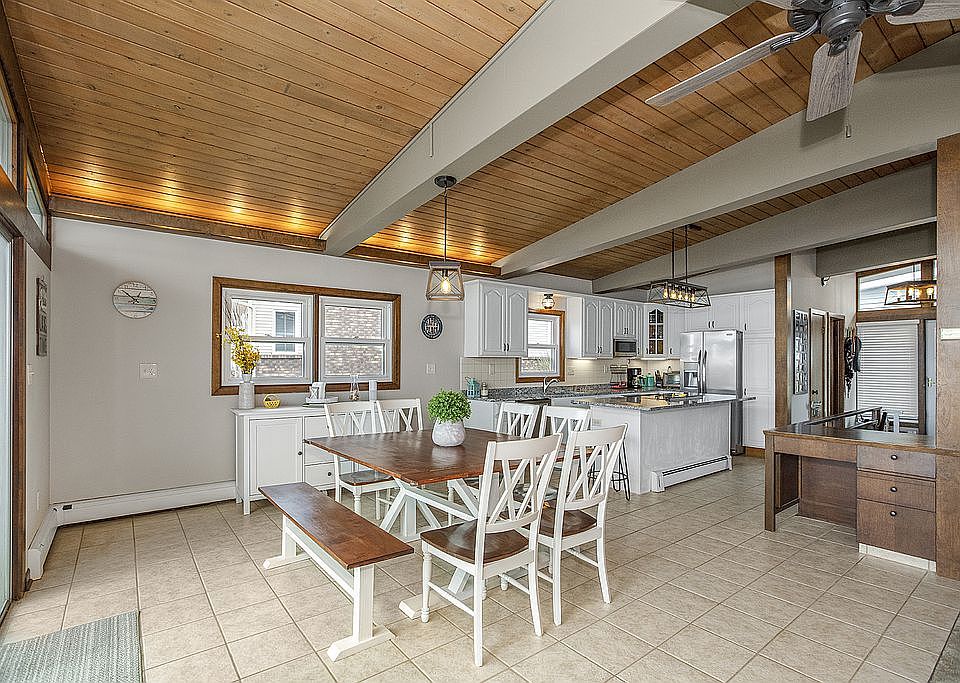 12944 Spence Rd, Three Rivers, MI 49093 Zillow