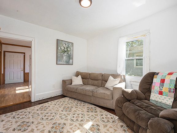 3rd image of 351 Abbie St SE