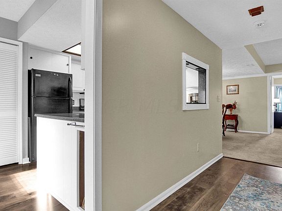 3rd image of 4760 Powderhorn Ln