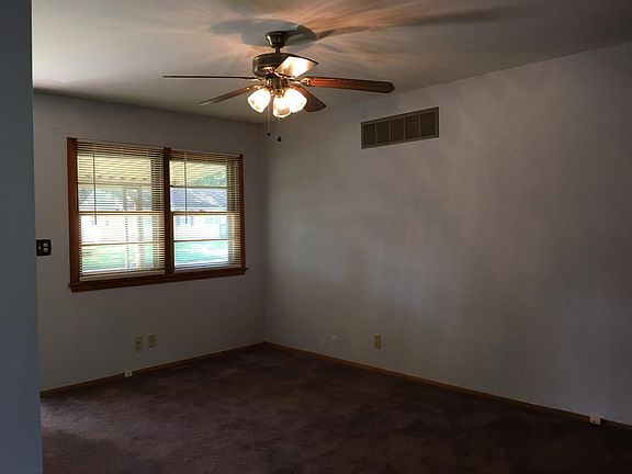 3rd image of 2507 S Crescent Ave