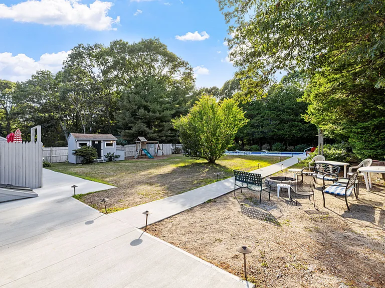 285 Acapesket Rd — Photo 22