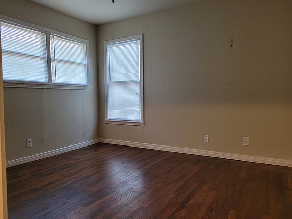 3rd image of 2858 Colorado Ave