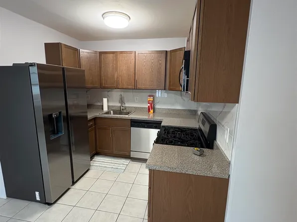 226 Duncan Avenue image 2 of 5