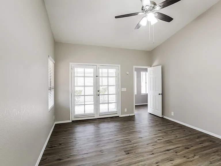 8871 W Morningside Dr — Photo 10