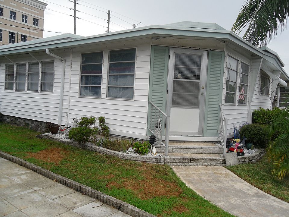 1st image of 2627 Teakwood Dr