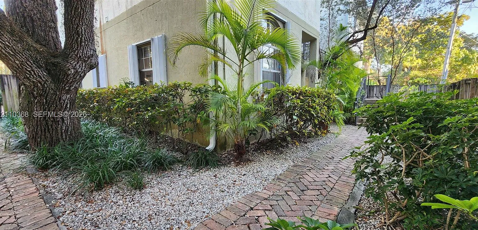 Marbella Villas Condo — Photo 2
