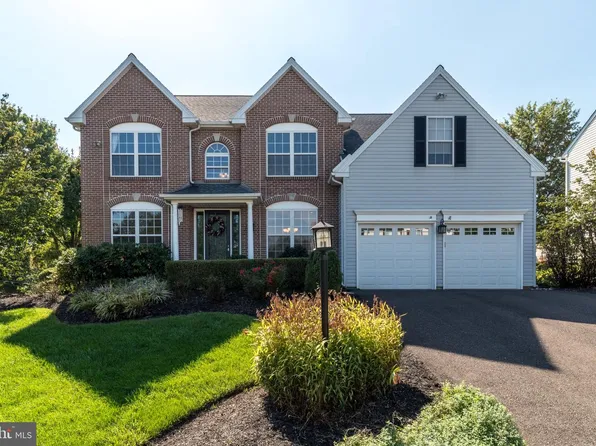 21 Cassandra Dr, Perkasie, PA 18944