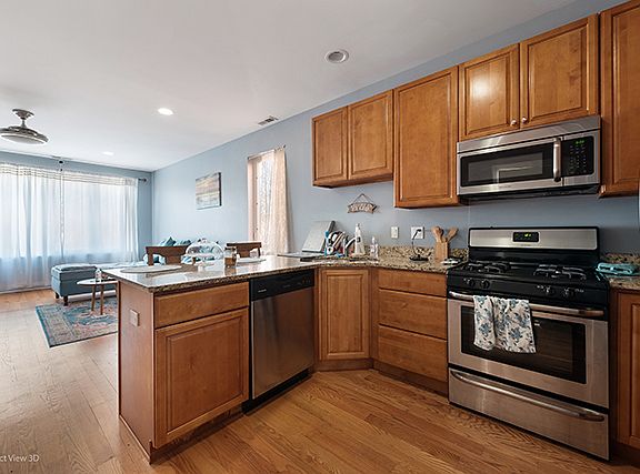 4th image of 5541 W Edmunds St #A