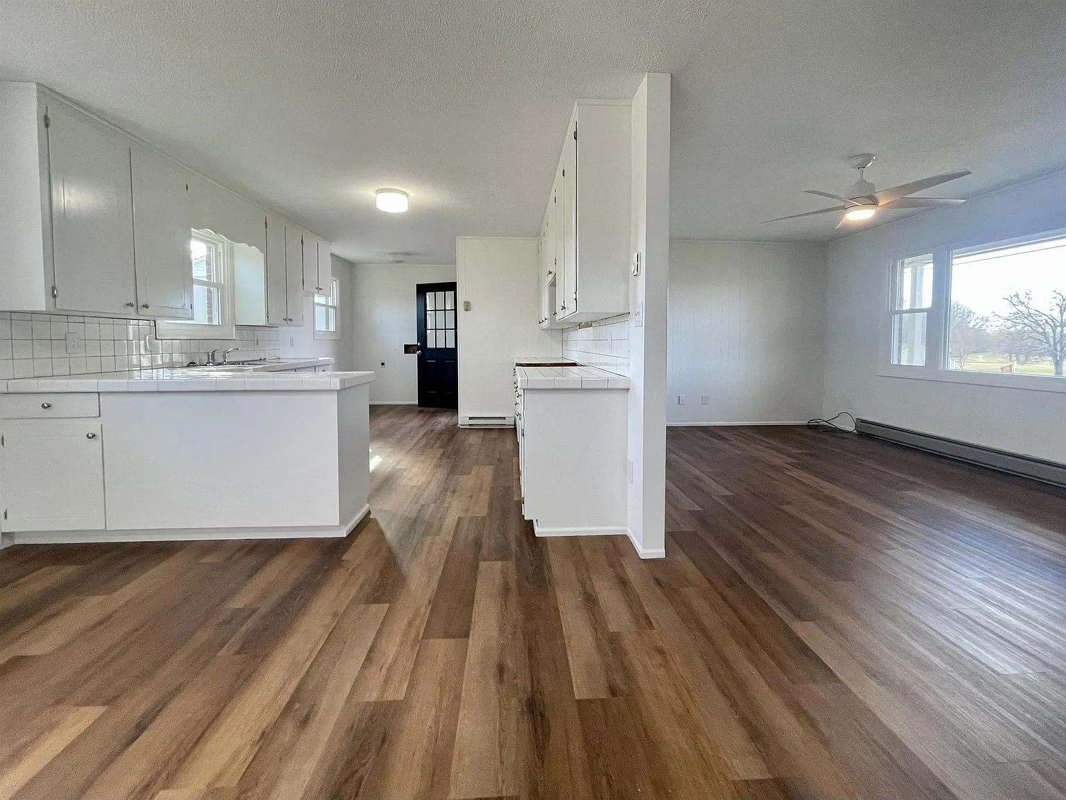 041-01: 317 Enola Road - 1 — Photo 4