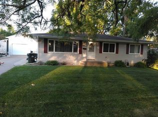 4700 Ozark St NE, Cedar Rapids, IA 52402